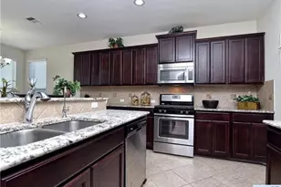 3029 Jacob Ln, San Marcos, TX 78666 - Photo 3