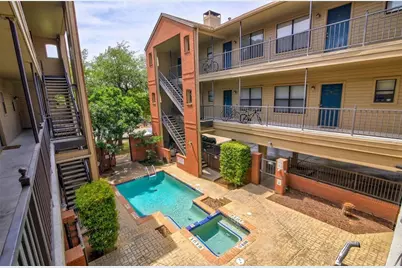 106 E 30th Street #101, Austin, TX 78705 - Photo 9