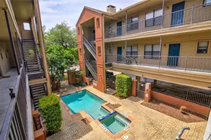 106 E 30th St, Austin, TX 78705 - Photo 9