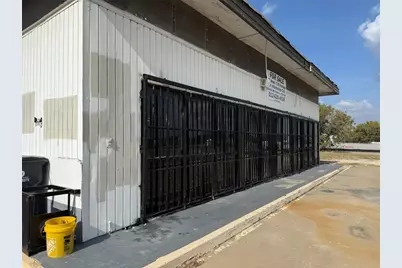 221 N Interstate 35, Georgetown, TX 78628 - Photo 13