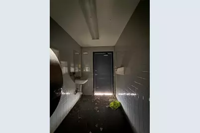 221 N Interstate 35, Georgetown, TX 78628 - Photo 23