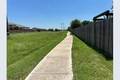 201 N Hunting Lodge Lane, Bastrop, TX 78602 - Photo 31