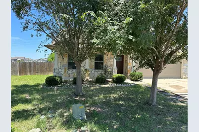 201 N Hunting Lodge Lane, Bastrop, TX 78602 - Photo 3