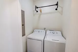 7609 Bennett Ave, Austin, TX 78752 - Photo 17