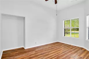 5813 York Bridge Cir, Austin, TX 78749 - Photo 15