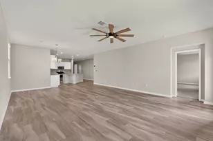 129 Brunnen Wy, Georgetown, TX 78626 - Photo 5