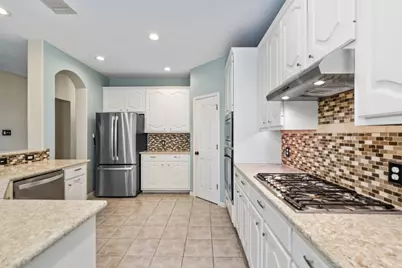 318 Ridge Run Drive, Georgetown, TX 78628 - Photo 7