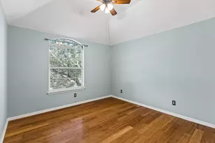 318 Ridge Run Dr, Georgetown, TX 78628 - Photo 23