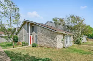 1727 Timber Ridge Dr, Austin, TX 78741 - Photo 31