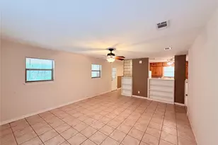 5915 Sunshine Dr, Austin, TX 78757 - Photo 3