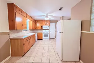 5915 Sunshine Dr, Austin, TX 78757 - Photo 7