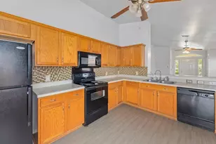 12816 Dwight Eisenhower St, Manor, TX 78653 - Photo 13