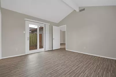 6305 Emerald Forest Drive, Austin, TX 78745 - Photo 5