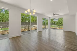 604 N Bluff Dr, Austin, TX 78745 - Photo 7