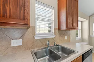 208 Pecanwood S, Kyle, TX 78640 - Photo 15