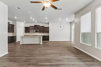 15311 Saratoga Springs, San Antonio, TX 78245 - Photo 9