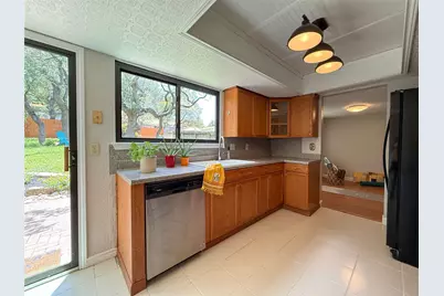 8401 Loralinda Drive, Austin, TX 78753 - Photo 3