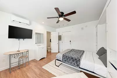 306 E 30th Street #205, Austin, TX 78705 - Photo 7