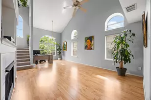 4604 Hoffman Dr, Austin, TX 78749 - Photo 9