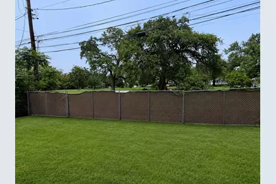 908 E 13th Street #3, Austin, TX 78702 - Photo 9