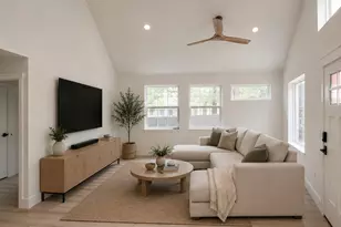 908 E 13th St, Austin, TX 78702 - Photo 1