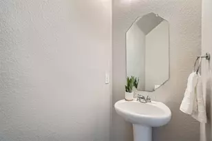 516 E Slaughter Ln, Austin, TX 78744 - Photo 21