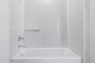 610 Davis St, Austin, TX 78701 - Photo 15