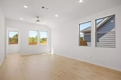 278 Bendecido Loop, Elgin, TX 78621 - Photo 5