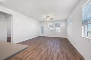 108 Leatherleaf Dr, Buda, TX 78610 - Photo 33