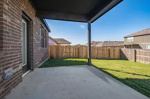 108 Leatherleaf Dr, Buda, TX 78610 - Photo 5