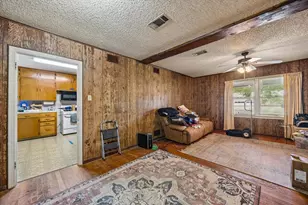 2009 Fort View Rd, Austin, TX 78704 - Photo 9