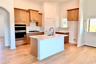 439 Backstays Loop, Kyle, TX 78640 - Photo 3