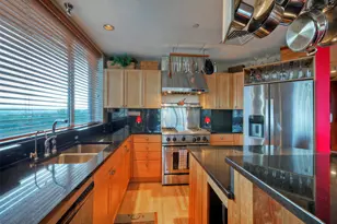 901 W 9th St, Austin, TX 78703 - Photo 17