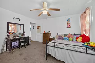 203 Hudgins St, Smithville, TX 78957 - Photo 19