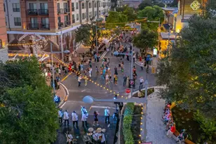 1411 Gracy Farms Ln, Austin, TX 78758 - Photo 17