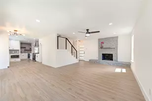 10070 Woodland Village Dr, Austin, TX 78750 - Photo 3