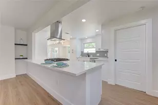 10070 Woodland Village Dr, Austin, TX 78750 - Photo 11