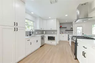 10070 Woodland Village Dr, Austin, TX 78750 - Photo 9