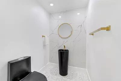 10070 Woodland Village Drive, Austin, TX 78750 - Photo 15