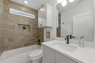 1199 Coleto St, Austin, TX 78702 - Photo 17