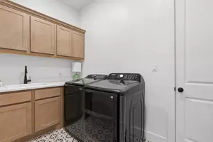 205 Quiet Oak Rd, San Marcos, TX 78666 - Photo 11