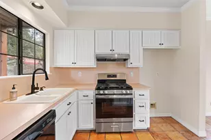 17511 E Darleen Dr, Leander, TX 78641 - Photo 9
