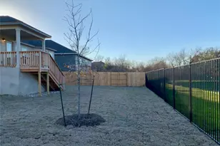 265 Falling Star Ln, Georgetown, TX 78628 - Photo 11