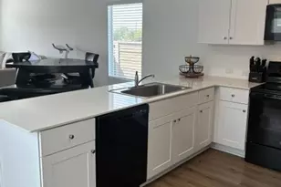632 Commander Abbott Dr, Jarrell, TX 76537 - Photo 5