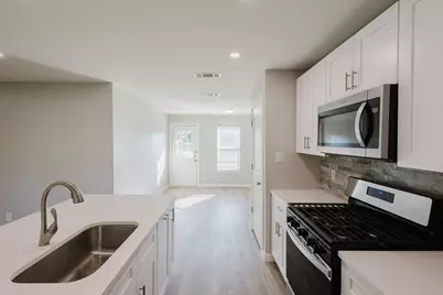 501 Oakley Court, Austin, TX 78753 - Photo 9