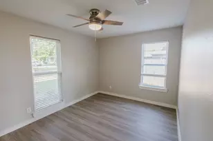 501 Oakley Ct, Austin, TX 78753 - Photo 15