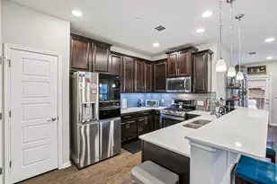 2304 S Lakeline Blvd, Cedar Park, TX 78613 - Photo 11