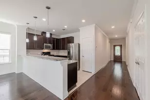 205 Mauldin St, Georgetown, TX 78628 - Photo 3
