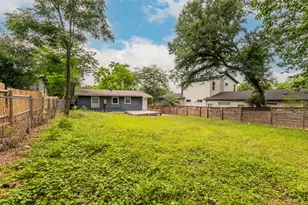 1717 Bunche Rd, Austin, TX 78721 - Photo 25