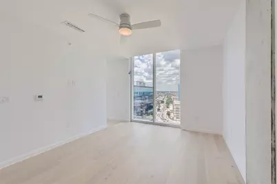 313 W 17th Street #1904, Austin, TX 78701 - Photo 17